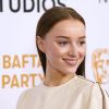 Een foto van 'Bridgerton'-ster Phoebe Dynevor