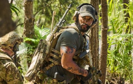 Still uit 'Land of Bad'