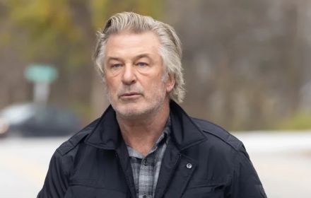 Een foto van Alec Baldwin.