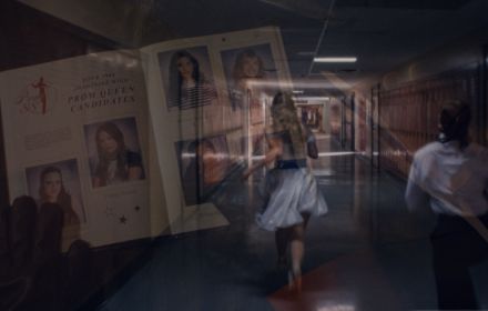 Netflix keert op 23 mei 2025 terug naar het griezelige stadje Shadyside met de nieuwe horrorfilm Fear Street: Prom Queen.