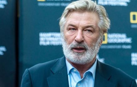 Een foto van Alec Baldwin.