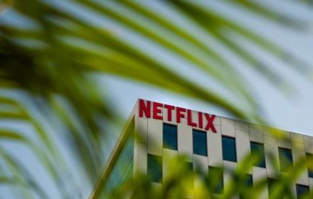 Netflix hoofdkwartier tussen de bladeren door