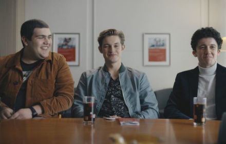 Best bekeken Duitse Netflix-original 'How To Sell Drugs Online (Fast)' krijgt derde seizoen