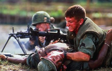 Een scene uit 'Casualties of War'.