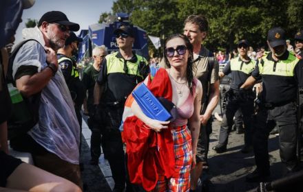 Een foto van Carice van Houten op de A12
