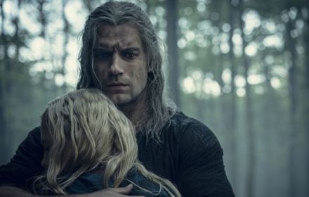 Henry Cavill als The Witcher