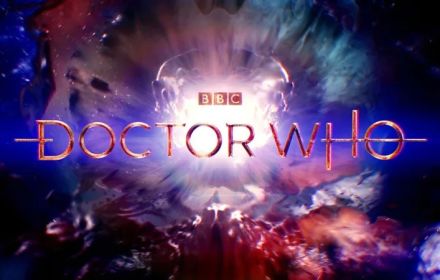 Een intro-screen voor Doctor Who.