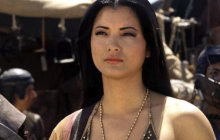 Kelly Hu
