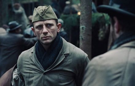 Daniel Craig in Defiance