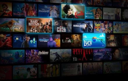 Disney+ shows in een raster.