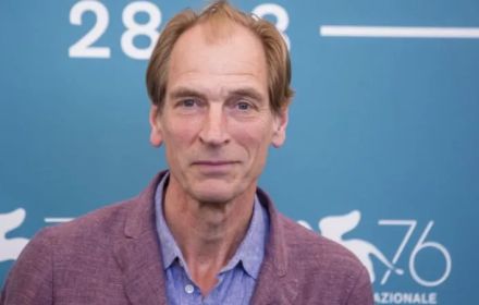 Een foto van Julian Sands