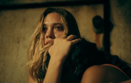 Een foto uit Dead at Sea