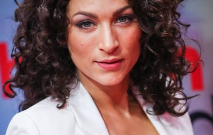 Eva, Wijdeven, Stopt