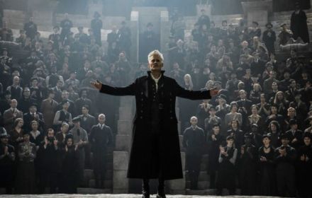 Johnny Depp als Grindelwald