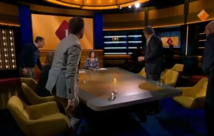 Een foto van de set van Op1.