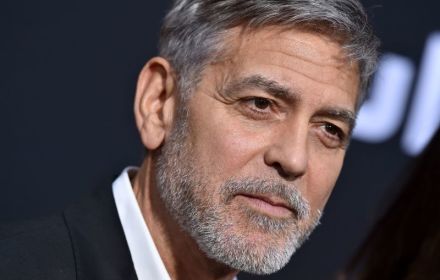 George Clooney op rode loper