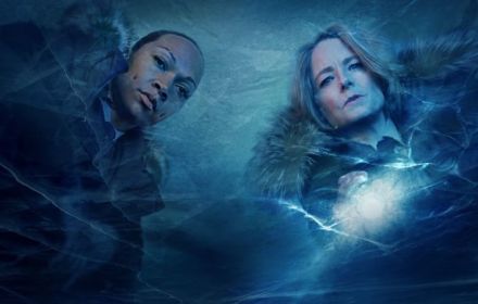 Een foto van Jodie Foster en Kali Reis in Night Country