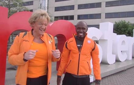'Koefnoen'-sketch met Erica Terpstra en Churandy Martina
