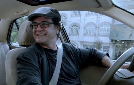 Jafar Panahi in Taxi Teheran