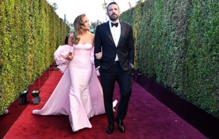 Still uit 'The Greatest Love Story Never Told'