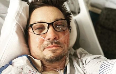 Een foto van Jeremy Renner.