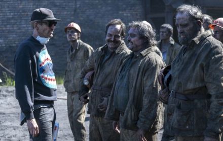 Johan Renck op set Chernobyl