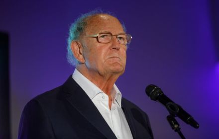 Een foto van Joop van den Ende