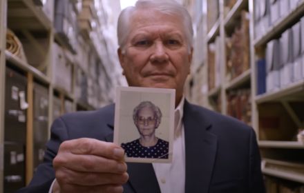 Still uit Worst Roommate Ever