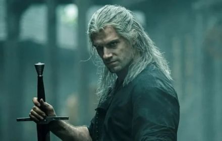 Een foto van Henry Cavill als Geralt.