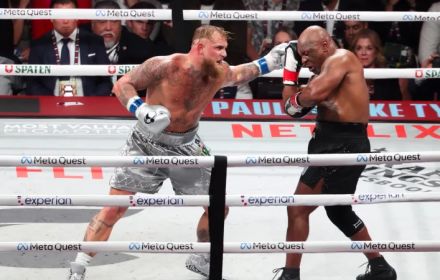 Een foto van het gevecht tussen Paul en Tyson