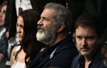 Mel Gibson tijdens prijsuitreiking
