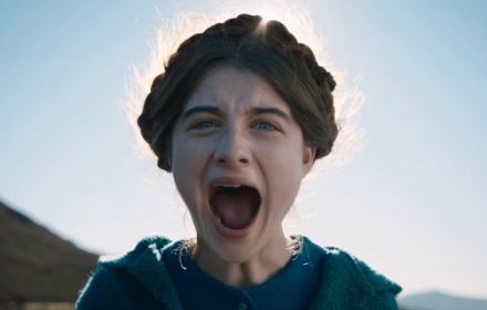 Michiel Huisman als sekteleider in nieuwe horrorfilm 'The Other Lamb'