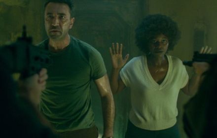 Beeld uit trailer Into the Night