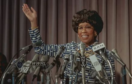 Een foto van Regina King als Shirley Chisholm