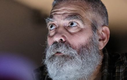 George Clooney in the Midnight Sky