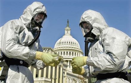 Still uit 'The Anthrax Attacks'