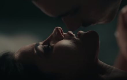 Netflix op de erotische tour met Spaanstalige serie 'Oscuro Deseo'