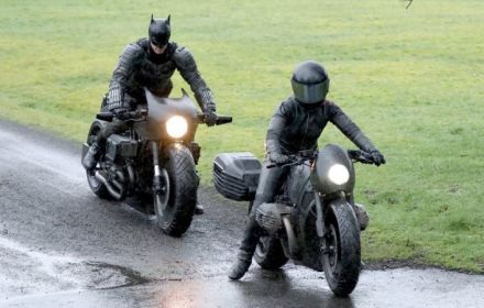 Nieuwe 'The Batman' in vol ornaat op uitgelekte set-beelden