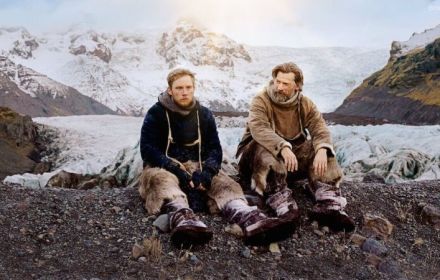 Promofoto Against the Ice