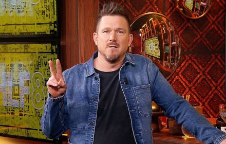 Johnny de Mol in HLF8