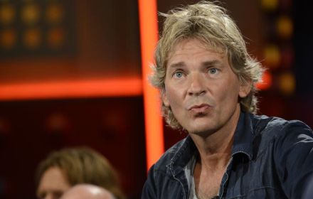 Een foto van Matthijs van Nieuwkerk.