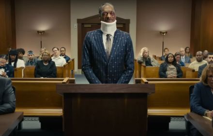 Een foto van Snoop Dogg in de trailer voor The Underdoggs