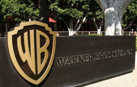 Warner Bros Studios logo