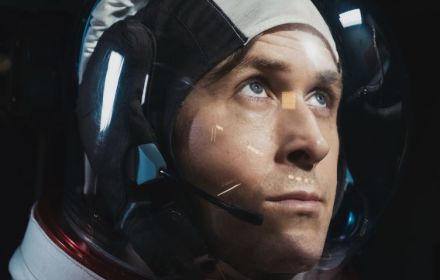 Ryan Gosling met ruimtehelm