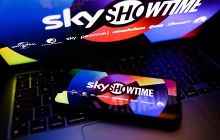 Wie slim shopt rondom Black Friday pakt niet alleen tech-deals maar ook streaming-deals. SkyShowtime komt nu met één van de meest interessante aanbiedingen van dit moment