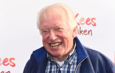 Hero Muller in het Zonnetje in huis