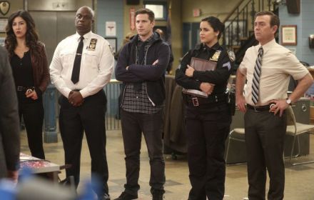 Een still uit een aflevering van Brooklyn Nine-Nine.
