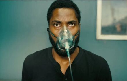 Standvastige Nolan-film 'Tenet' houdt voet bij stuk