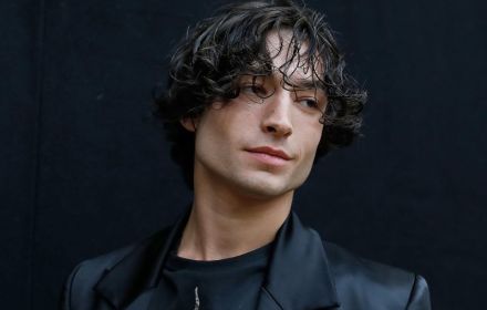 Een foto van Ezra Miller.