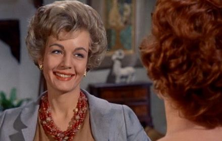 Een foto van Joanna Barnes in The Parent trap.